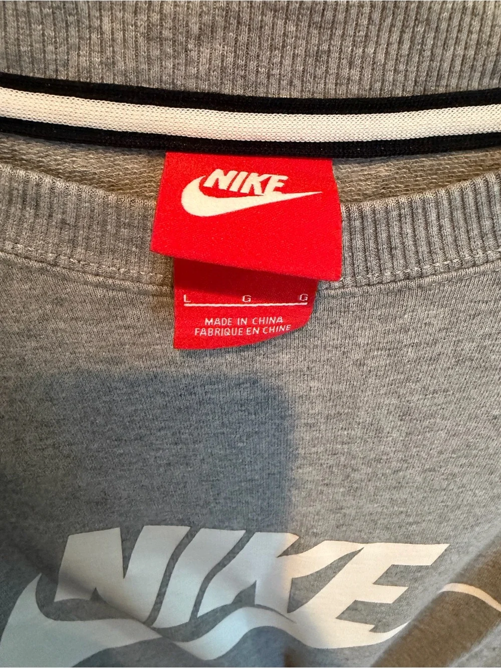 Nike sports Heather Gray Crewneck sweatshirt, classic white logo women’s L